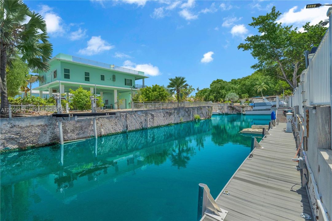 En Venta: $1,899,000 (3 camas, 3 baños, 1798 Pies cuadrados)