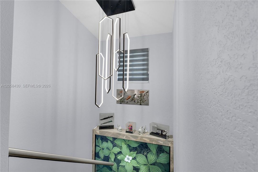 En Venta: $1,899,000 (3 camas, 3 baños, 1798 Pies cuadrados)