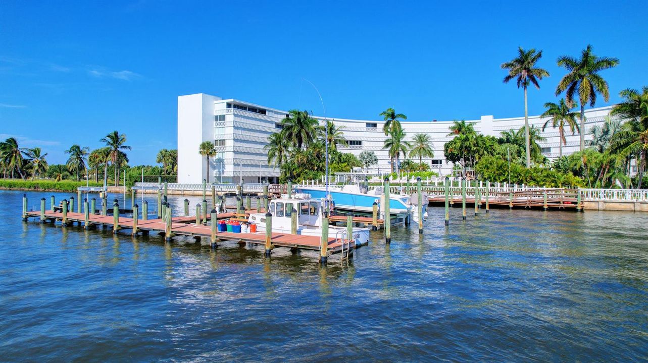 Dock