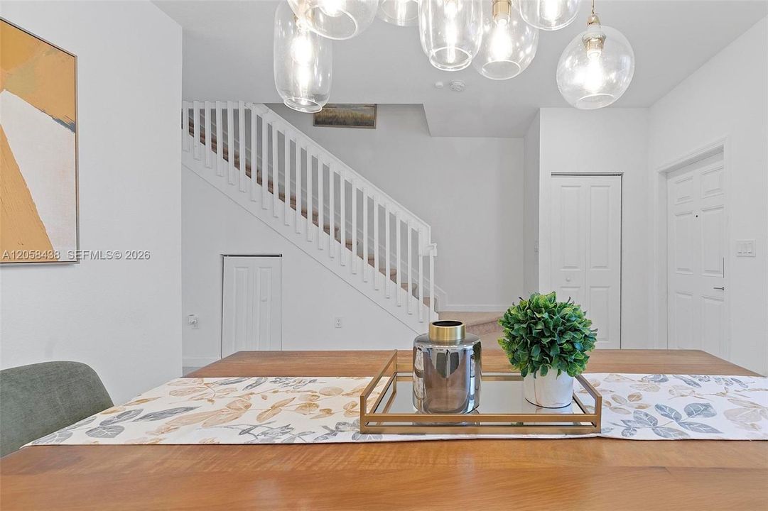 For Sale: $435,000 (3 beds, 2 baths, 1362 Square Feet)