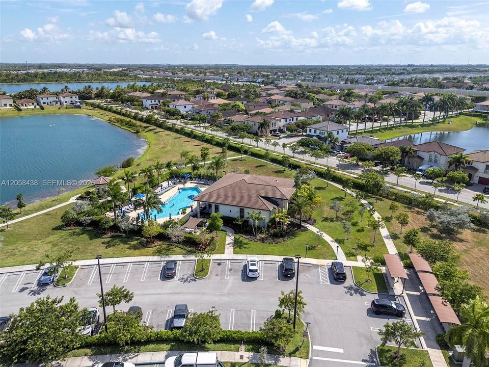 For Sale: $435,000 (3 beds, 2 baths, 1362 Square Feet)