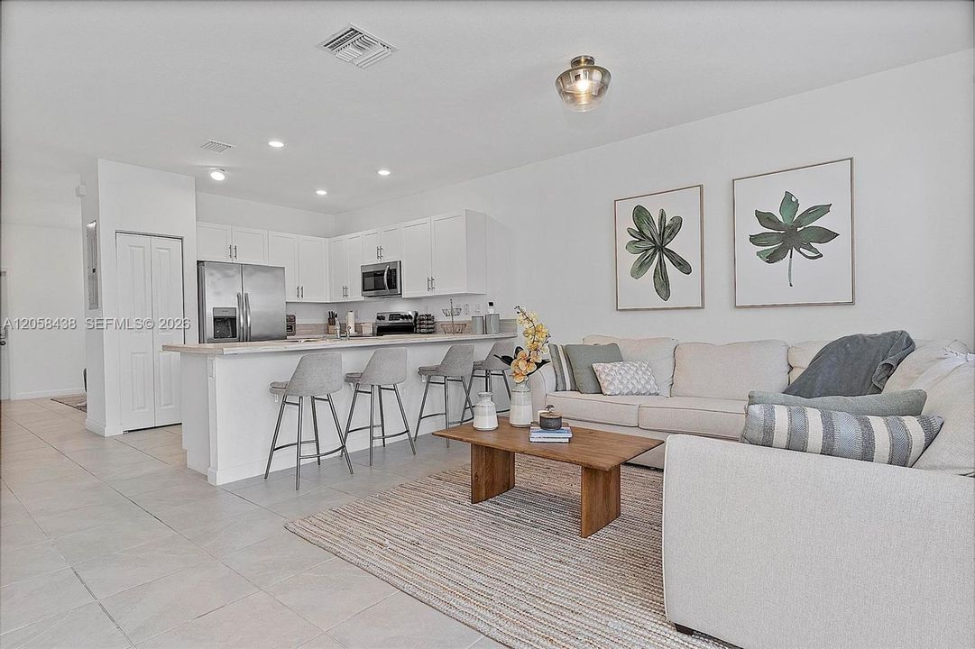 For Sale: $435,000 (3 beds, 2 baths, 1362 Square Feet)
