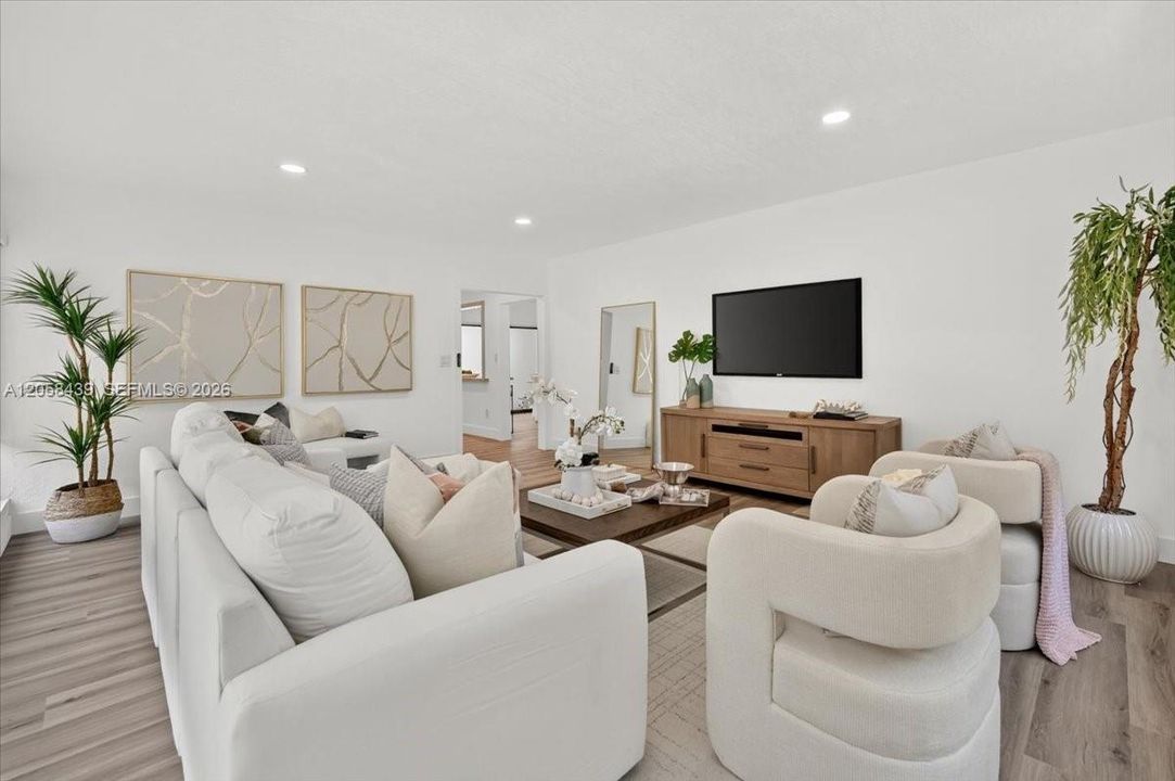En Venta: $925,000 (4 camas, 3 baños, 2601 Pies cuadrados)