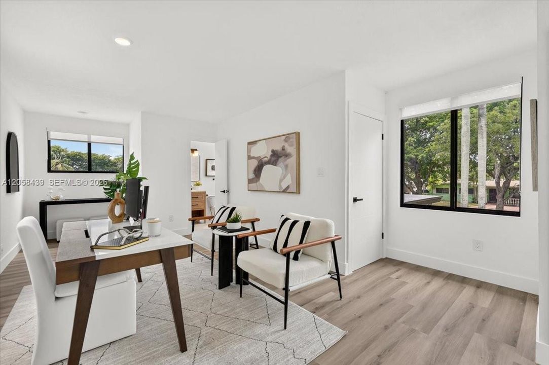 En Venta: $925,000 (4 camas, 3 baños, 2601 Pies cuadrados)