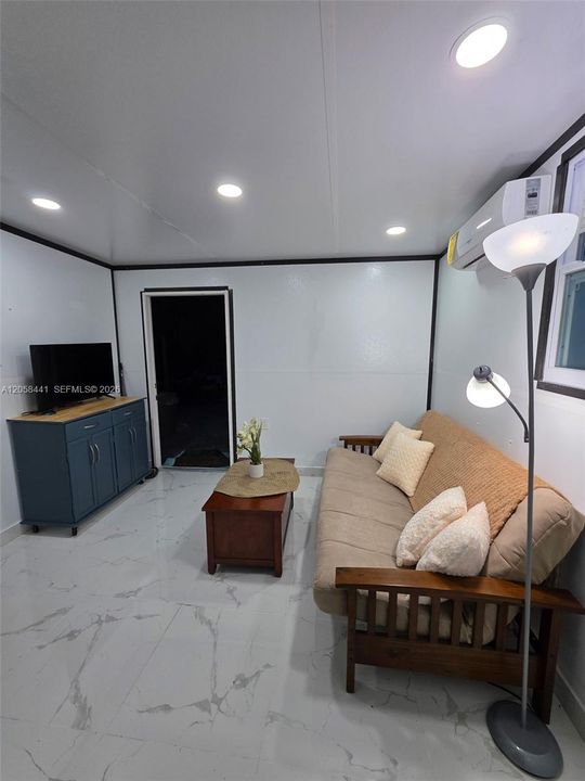 В аренду: $1,650 (1 спален, 1 ванн, 0 Квадратных фут)