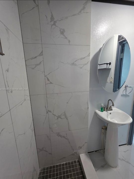 В аренду: $1,650 (1 спален, 1 ванн, 0 Квадратных фут)