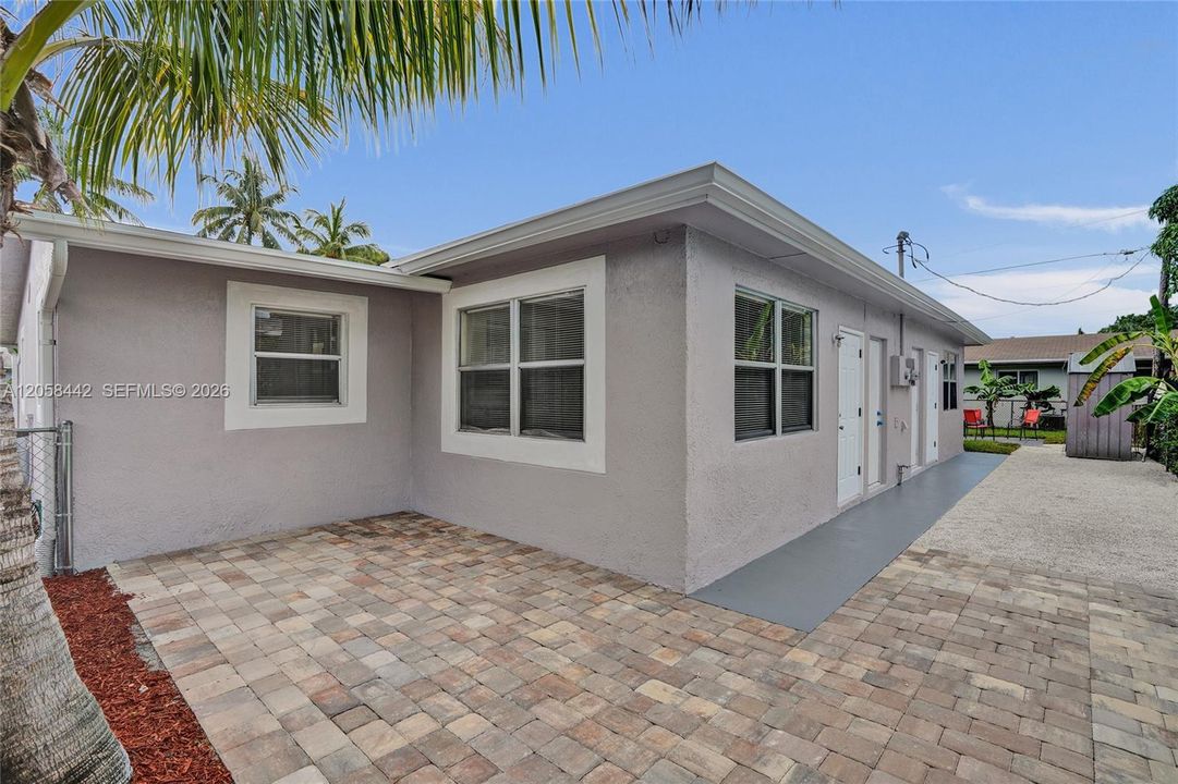 В аренду: $2,850 (3 спален, 1 ванн, 1080 Квадратных фут)