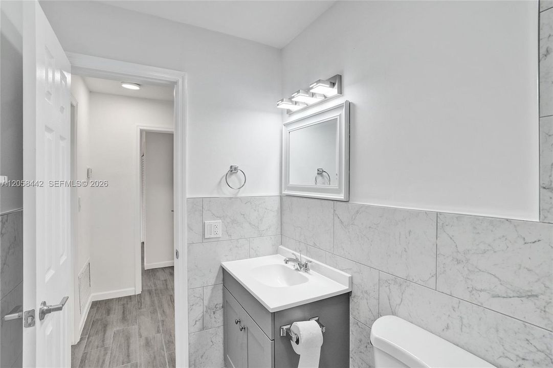 В аренду: $2,850 (3 спален, 1 ванн, 1080 Квадратных фут)