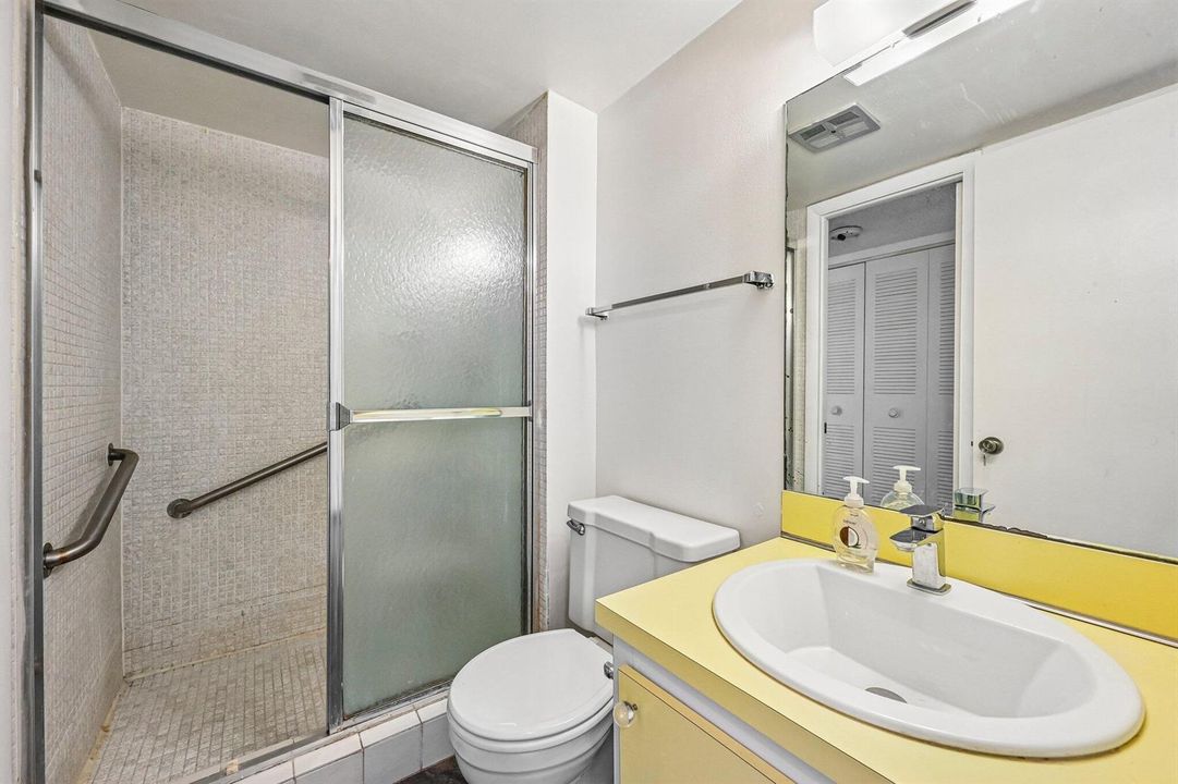 22-web-or-mls-Lime Bay Blvd 103-S2107-02