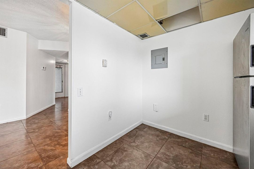 14-web-or-mls-Lime Bay Blvd 103-S2107-01