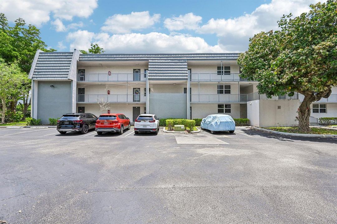 26-web-or-mls-Lime Bay Blvd 103-S2107-02