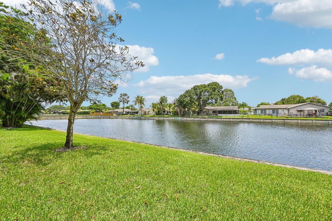 33-web-or-mls-Lime Bay Blvd 103-S2107-03