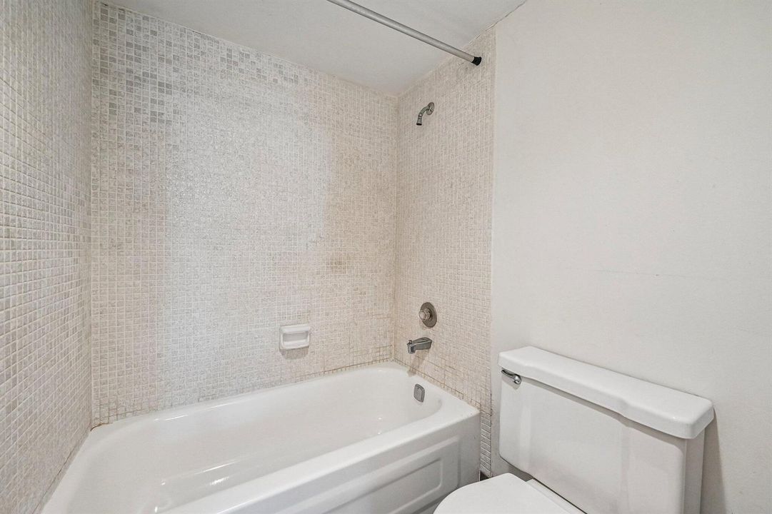 20-web-or-mls-Lime Bay Blvd 103-S2107-02