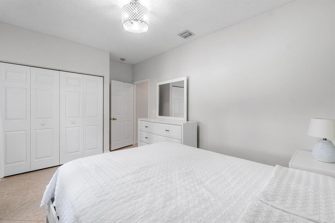 2473 S Coral Trace Cir