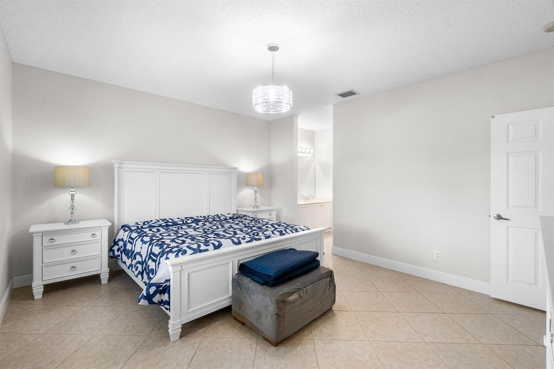 2473 S Coral Trace Cir
