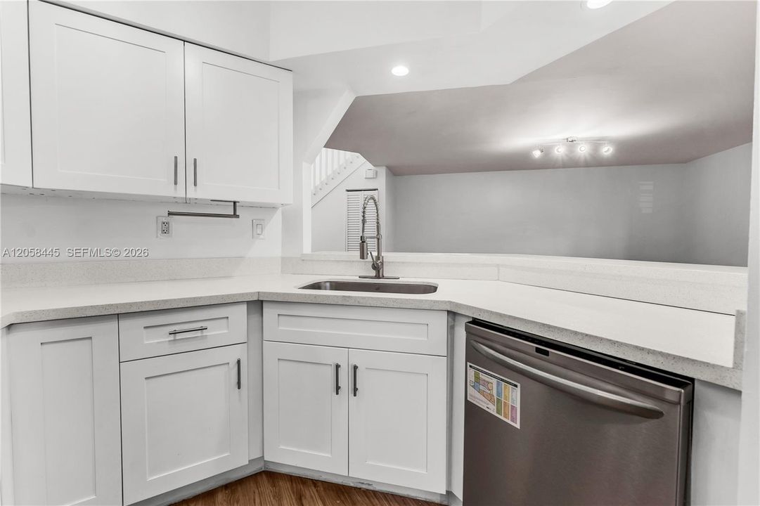 En Venta: $390,000 (2 camas, 2 baños, 1189 Pies cuadrados)
