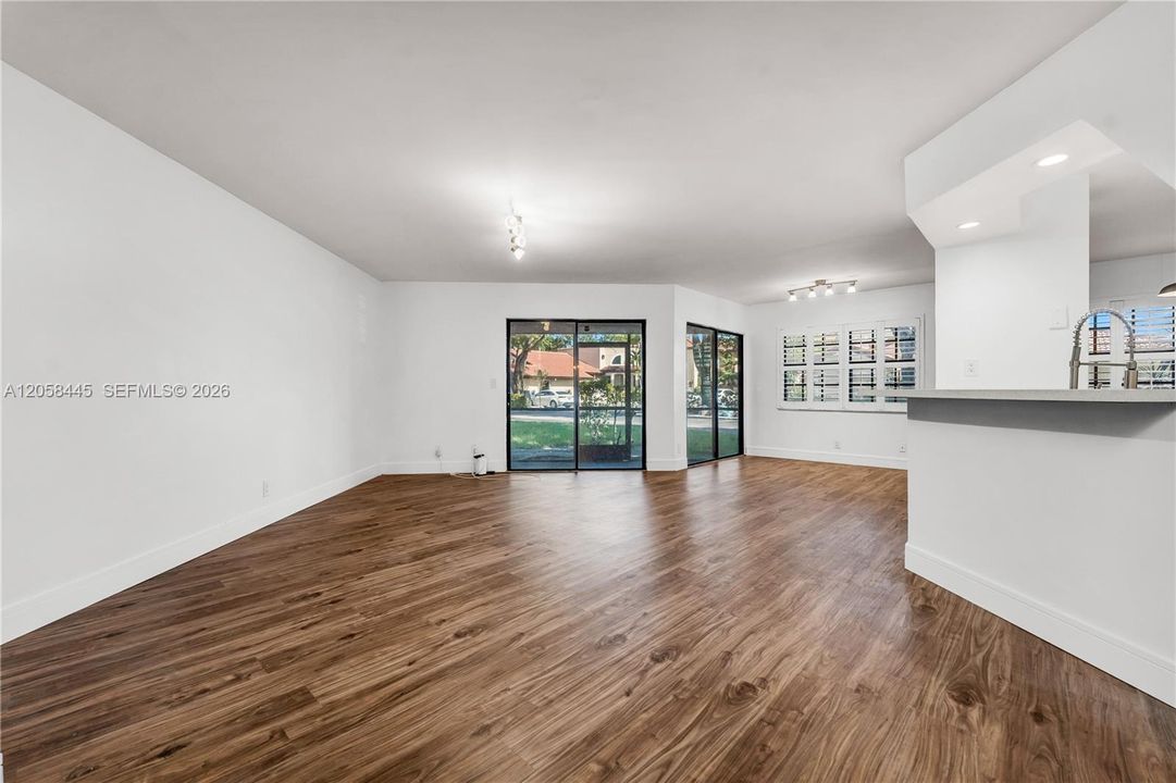 En Venta: $390,000 (2 camas, 2 baños, 1189 Pies cuadrados)
