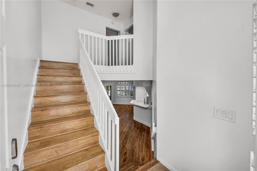 En Venta: $390,000 (2 camas, 2 baños, 1189 Pies cuadrados)