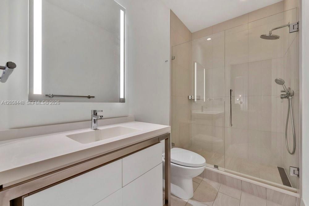 В аренду: $2,750 (2 спален, 2 ванн, 1040 Квадратных фут)
