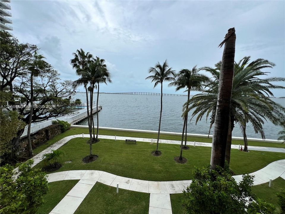 Walking Area by Bay