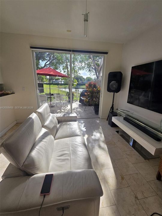 For Sale: $679,900 (3 beds, 2 baths, 1531 Square Feet)