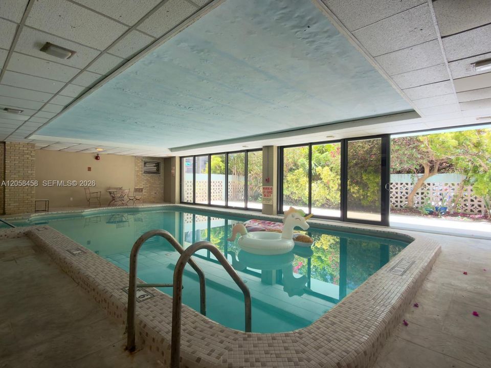 В аренду: $4,500 (2 спален, 2 ванн, 1100 Квадратных фут)