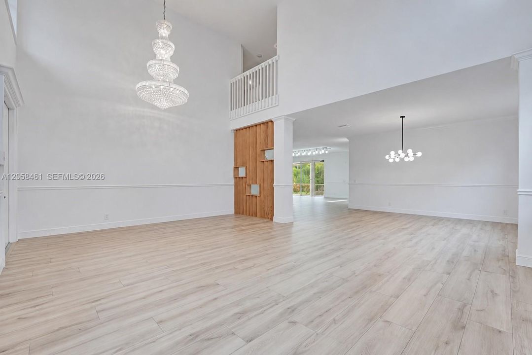 В аренду: $8,000 (6 спален, 4 ванн, 3894 Квадратных фут)
