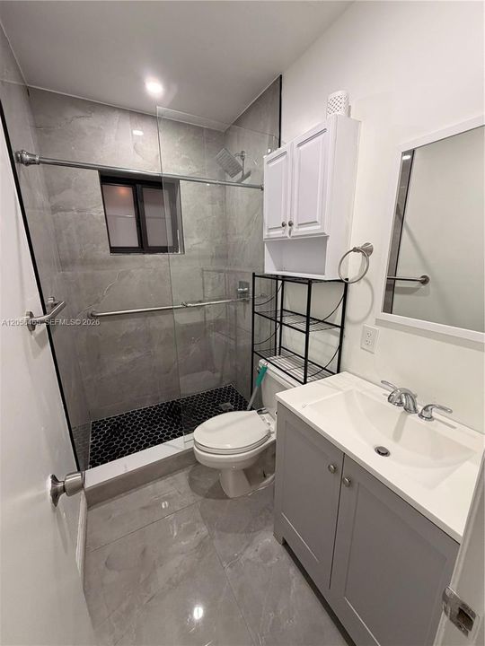 For Rent: $2,350 (2 beds, 1 baths, 3424 Square Feet)