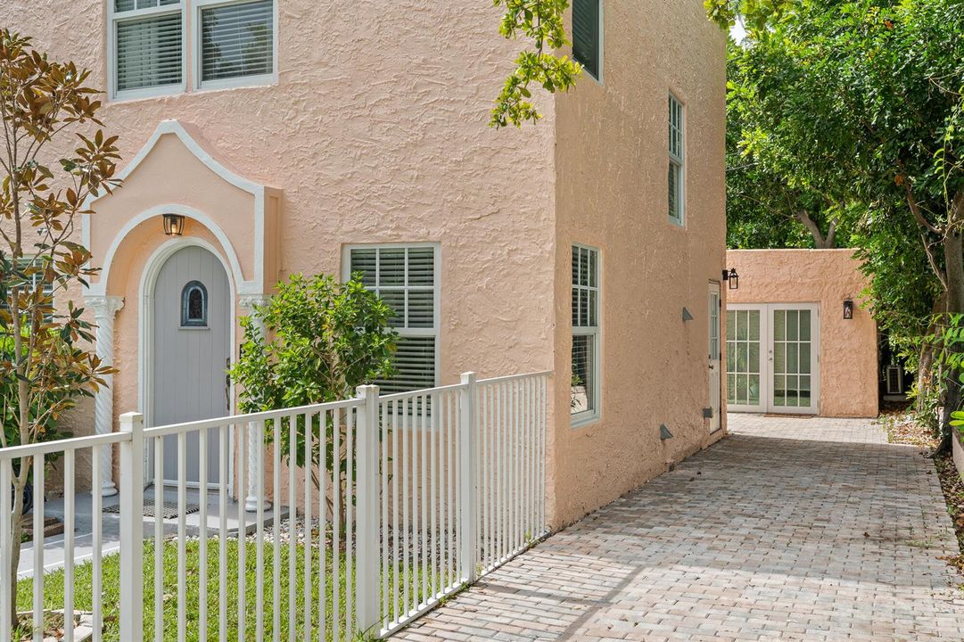 820 29th st west-23