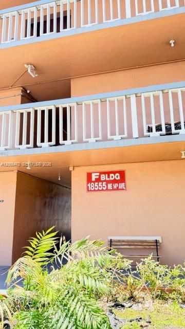 На продажу: $99,999 (1 спален, 1 ванн, 793 Квадратных фут)