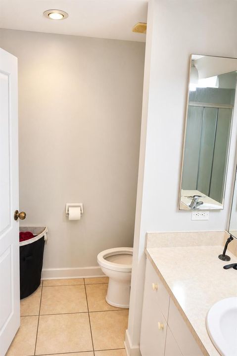 Guest Bathroom - Vanity