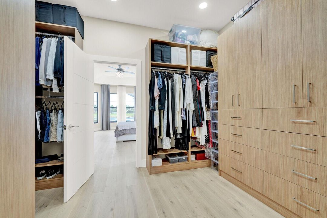 Walk in Closet