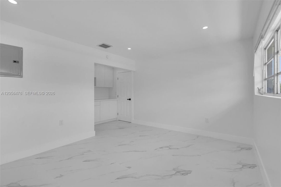 На продажу: $655,000 (4 спален, 3 ванн, 1558 Квадратных фут)