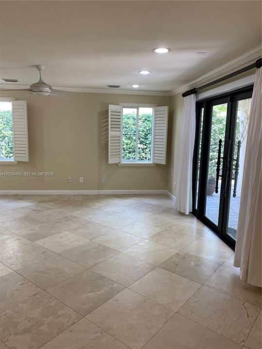En Renta: $5,950 (5 camas, 4 baños, 3945 Pies cuadrados)