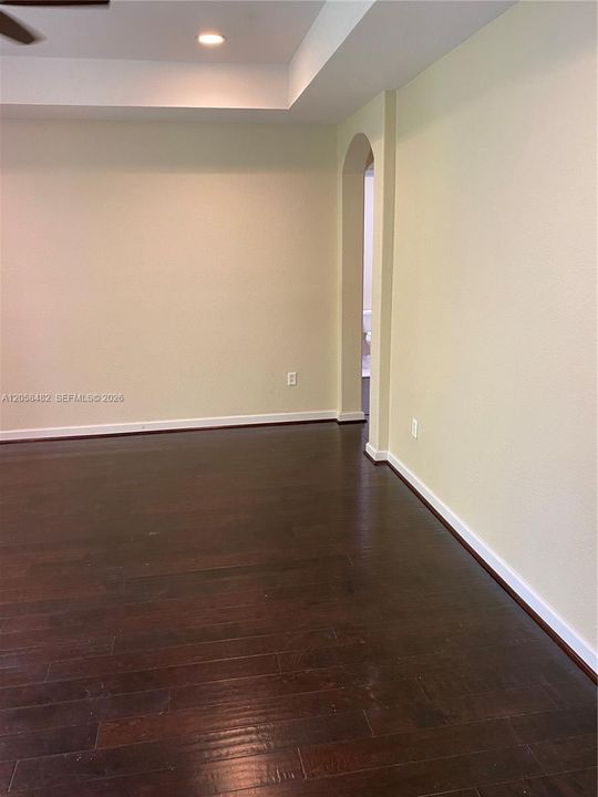 En Renta: $5,950 (5 camas, 4 baños, 3945 Pies cuadrados)