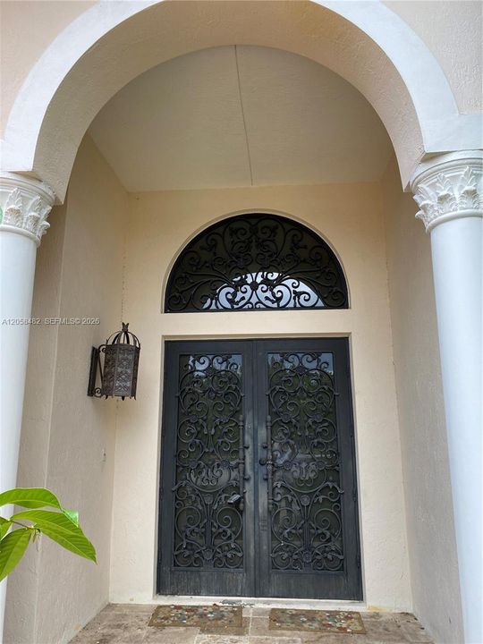 En Renta: $5,950 (5 camas, 4 baños, 3945 Pies cuadrados)