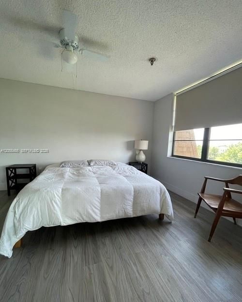 For Rent: $2,400 (2 beds, 2 baths, 1222 Square Feet)
