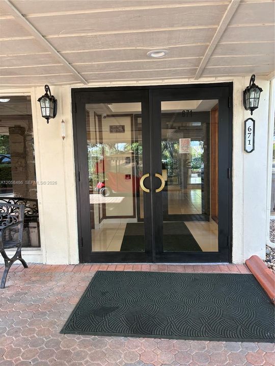 For Rent: $2,400 (2 beds, 2 baths, 1222 Square Feet)