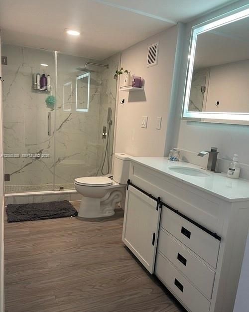 For Rent: $2,400 (2 beds, 2 baths, 1222 Square Feet)