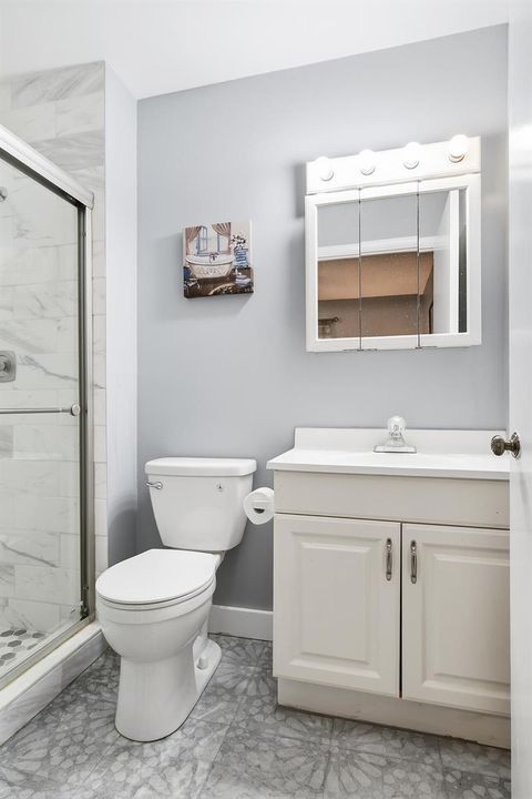 232-LAKE-MERYL-DRIVE-33411-026