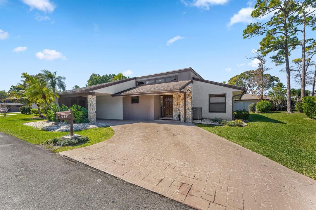 4-web-or-mls-7811 Beechfern Cir-4