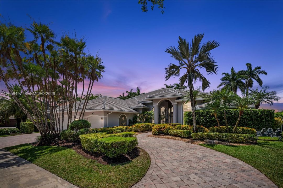 En Venta: $2,495,000 (6 camas, 5 baños, 4437 Pies cuadrados)
