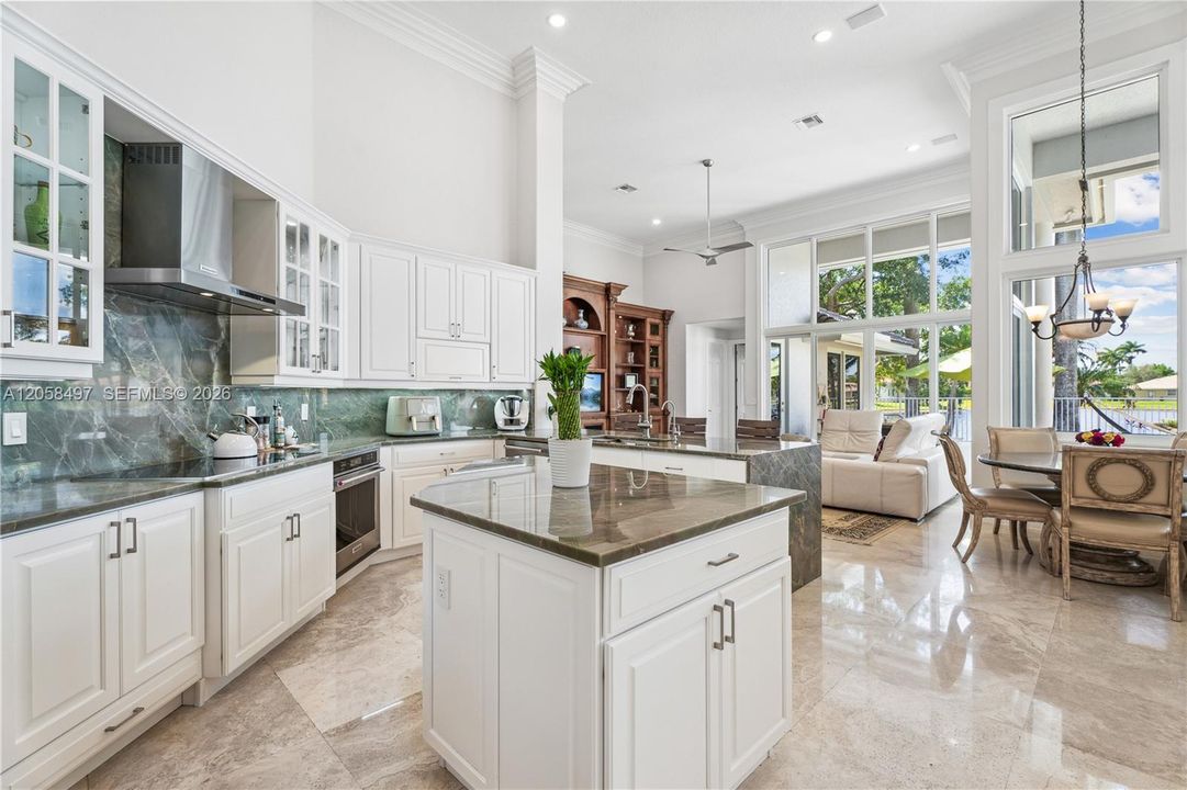 En Venta: $2,495,000 (6 camas, 5 baños, 4437 Pies cuadrados)