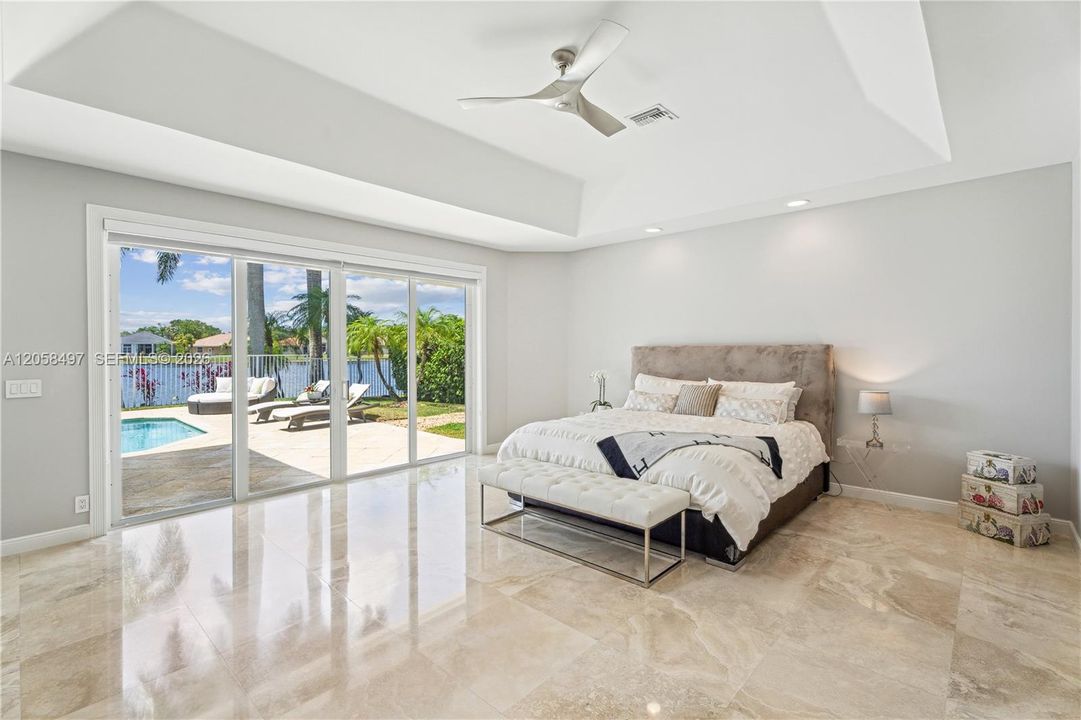 En Venta: $2,495,000 (6 camas, 5 baños, 4437 Pies cuadrados)