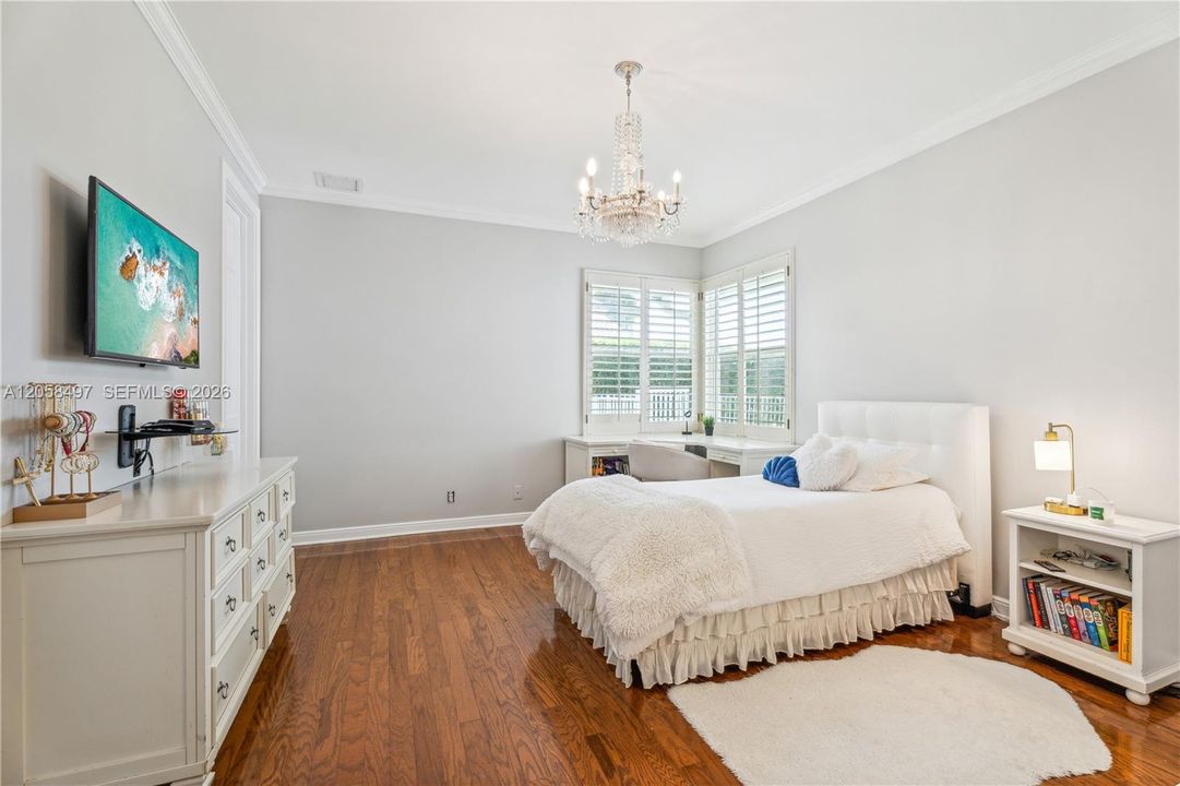 En Venta: $2,495,000 (6 camas, 5 baños, 4437 Pies cuadrados)