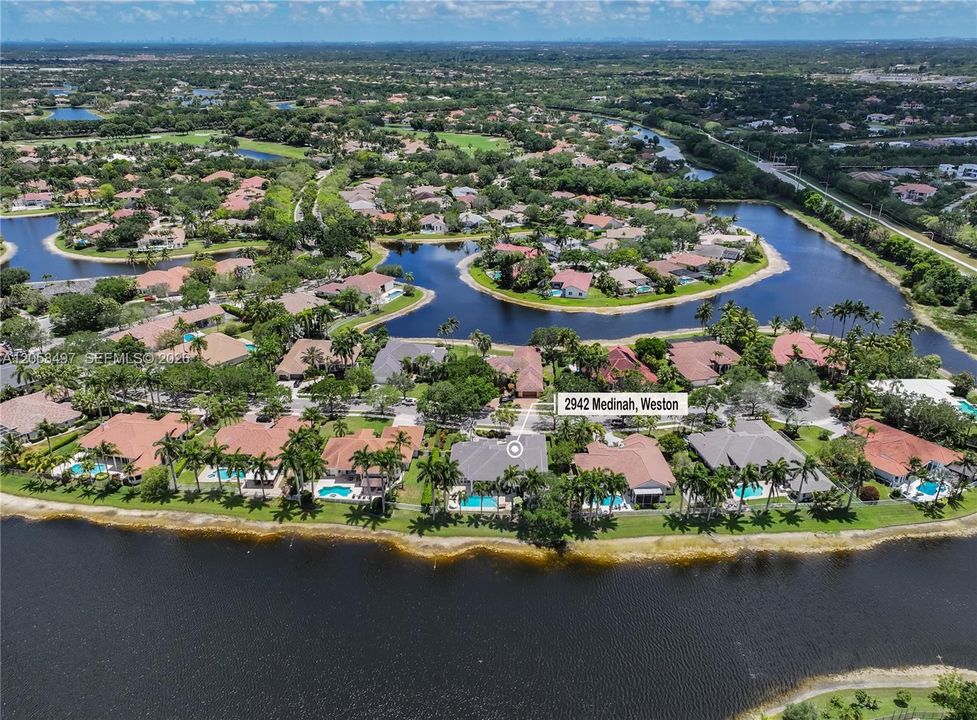 En Venta: $2,495,000 (6 camas, 5 baños, 4437 Pies cuadrados)