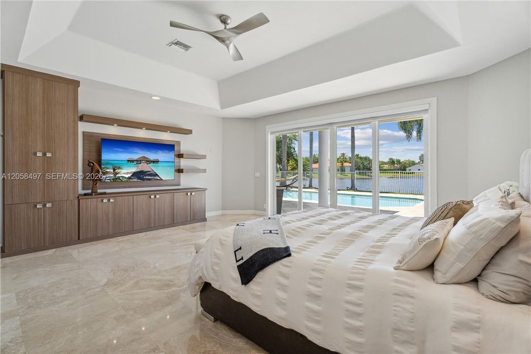 En Venta: $2,495,000 (6 camas, 5 baños, 4437 Pies cuadrados)