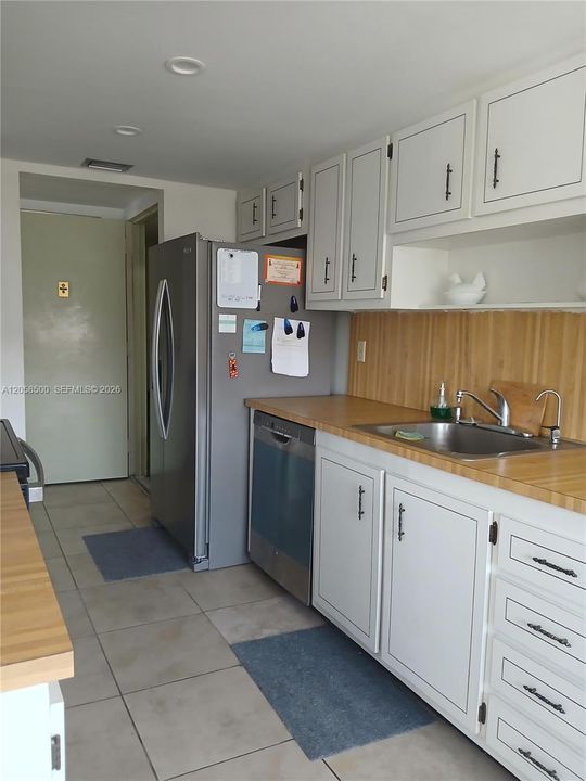 En Venta: $170,000 (2 camas, 2 baños, 1120 Pies cuadrados)