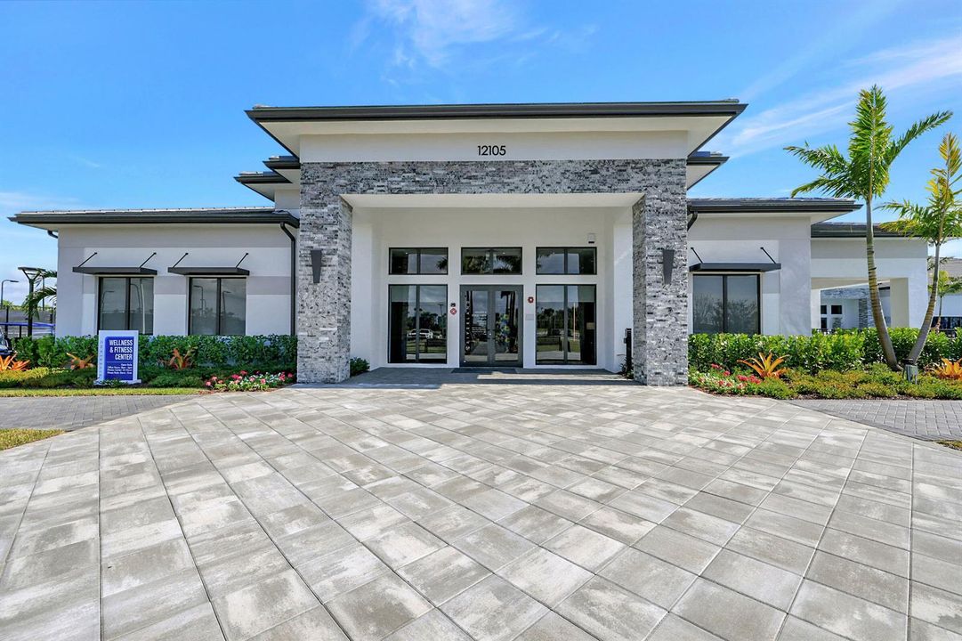 RIVERLAND WELLNESS & FITNESS CENTER
