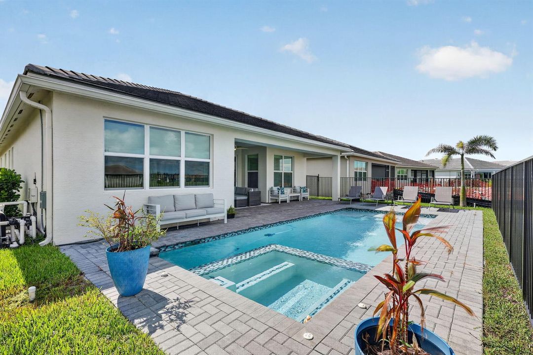 11758 SW CORAL COVE PKWY.